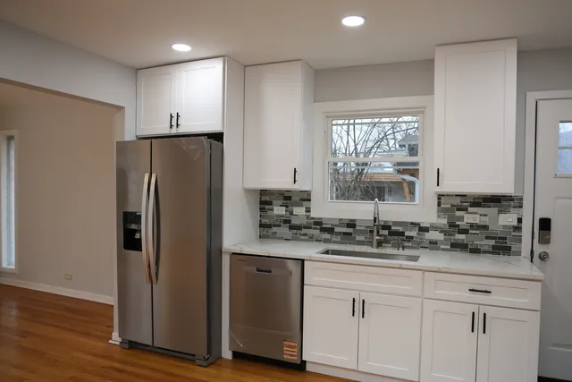 $3,100 | 9622 North Kildare Avenue, Skokie, IL 60076