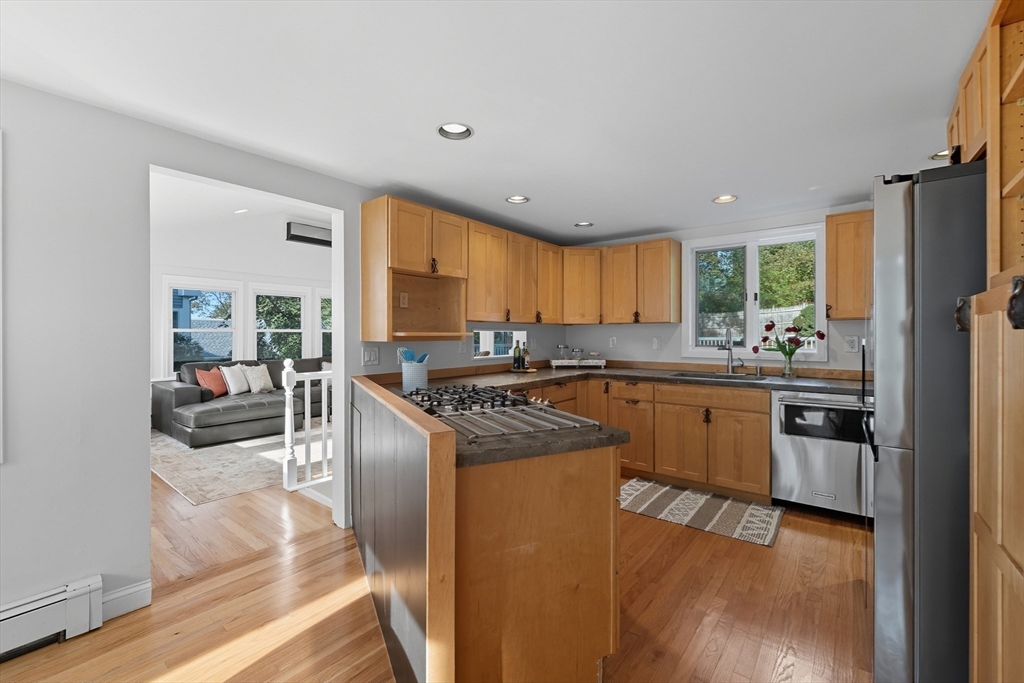 34 Oak Street Lexington, MA 02421 - Photo 8 of 39