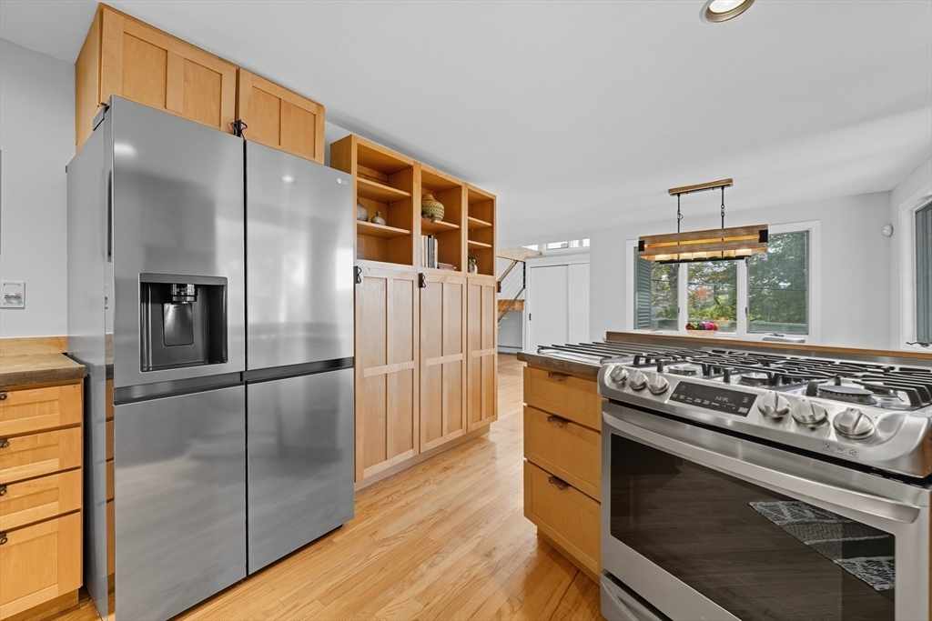 34 Oak Street Lexington, MA 02421 - Photo 10 of 39