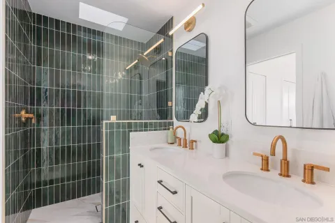 $1,995,000 | 2140 Orinda Drive, Unit E, Cardiff, CA 92007