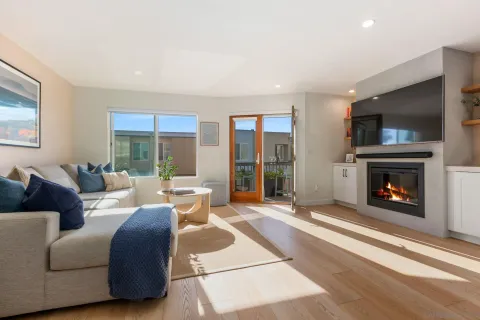 $1,995,000 | 2140 Orinda Drive, Unit E, Cardiff, CA 92007