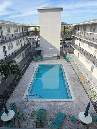 $1,575 | 16215 Northeast 18th Court, Unit 305, North Miami Beach, FL 33162
