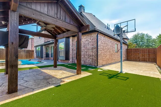 a view of a house with a swimming pool