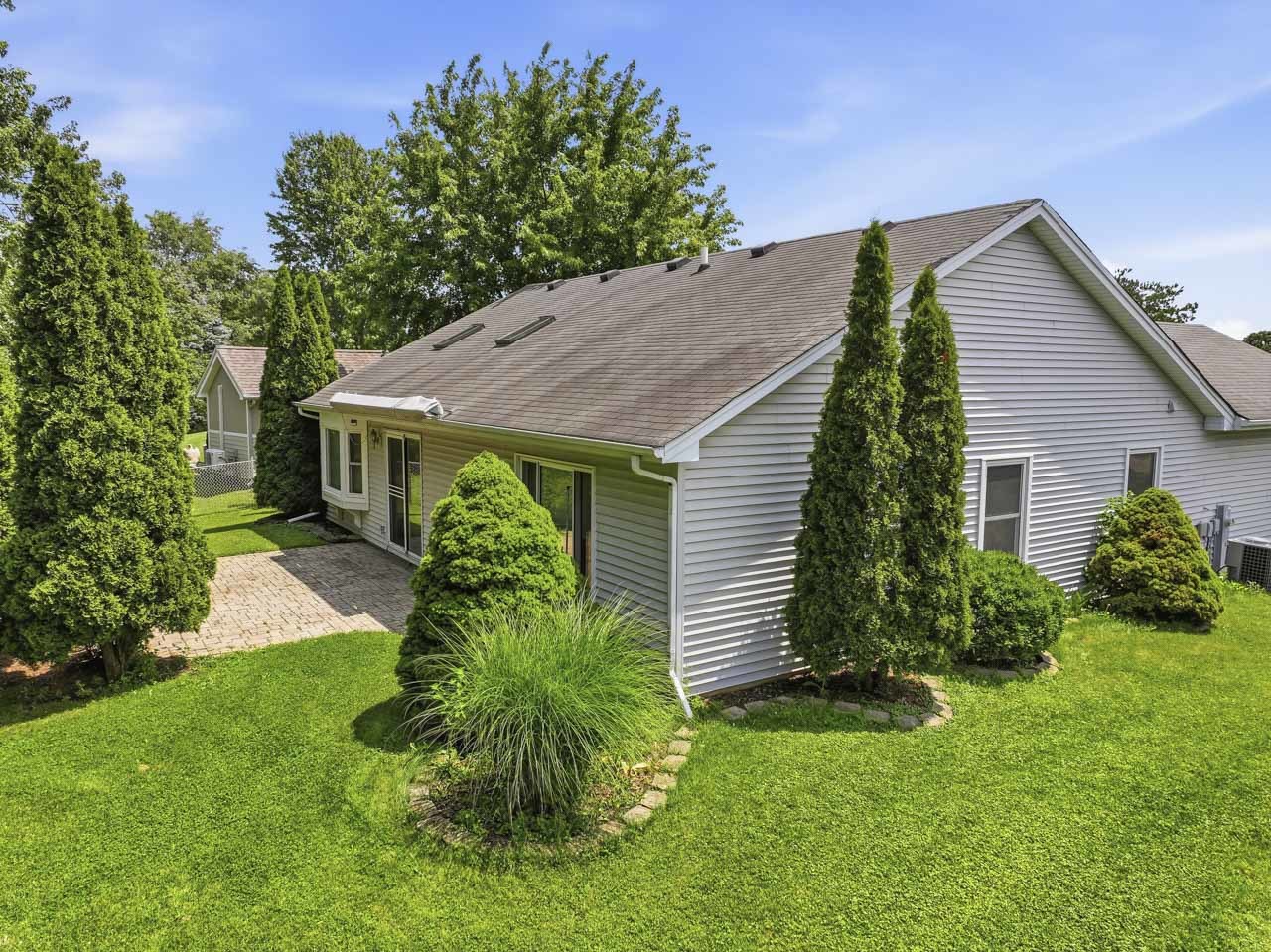 592 Bluff Street Carol Stream, IL 60188 - Photo 24 of 31