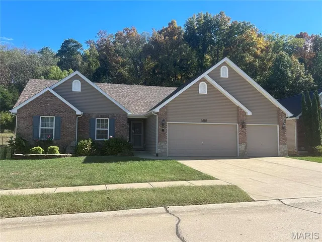 $405,900 | 5360 Amber Meadows Drive, Imperial, MO 63052