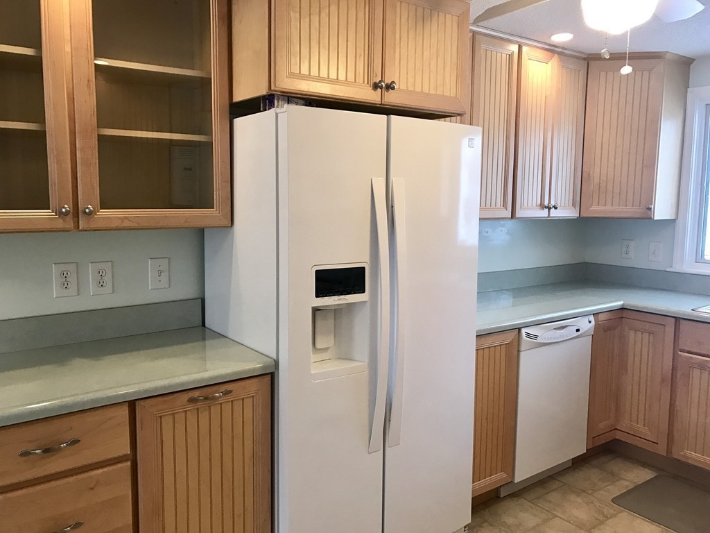 80 Elbert Road Agawam, MA 01001 - Photo 6 of 22 Gallery Image 6