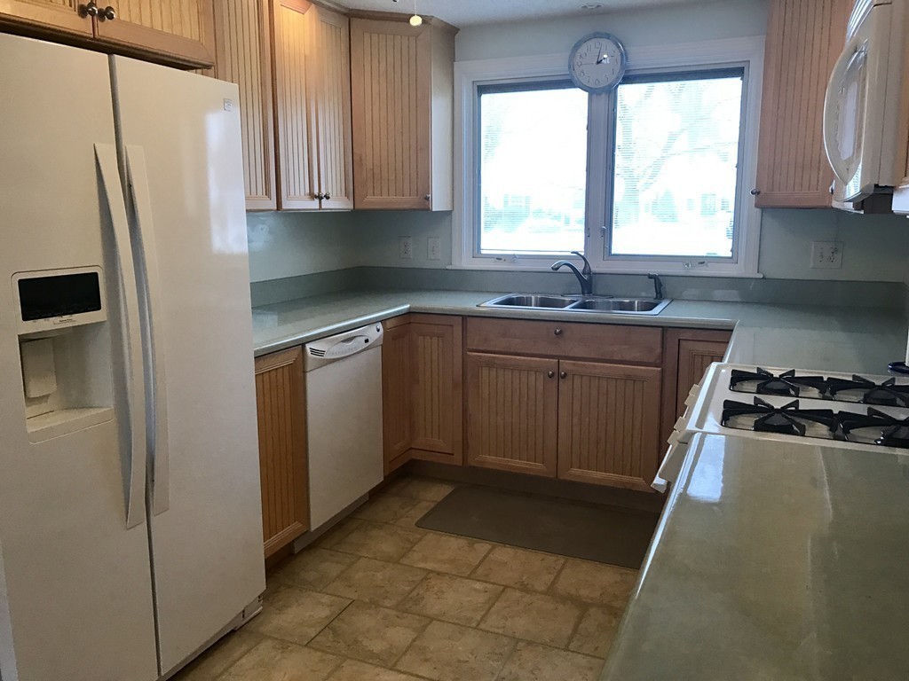 80 Elbert Road Agawam, MA 01001 - Photo 8 of 22 Gallery Image 8
