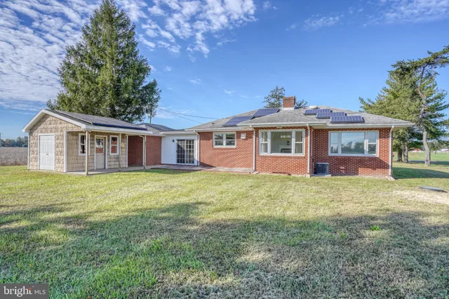 $299,900 | 2968 Deep Grass Lane, Houston, DE 19954