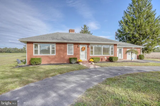 $299,900 | 2968 Deep Grass Lane, Houston, DE 19954