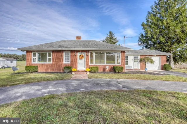 $299,900 | 2968 Deep Grass Lane, Houston, DE 19954