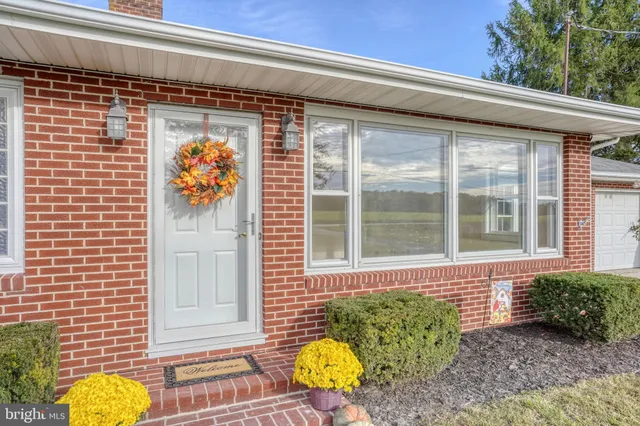 $299,900 | 2968 Deep Grass Lane, Houston, DE 19954