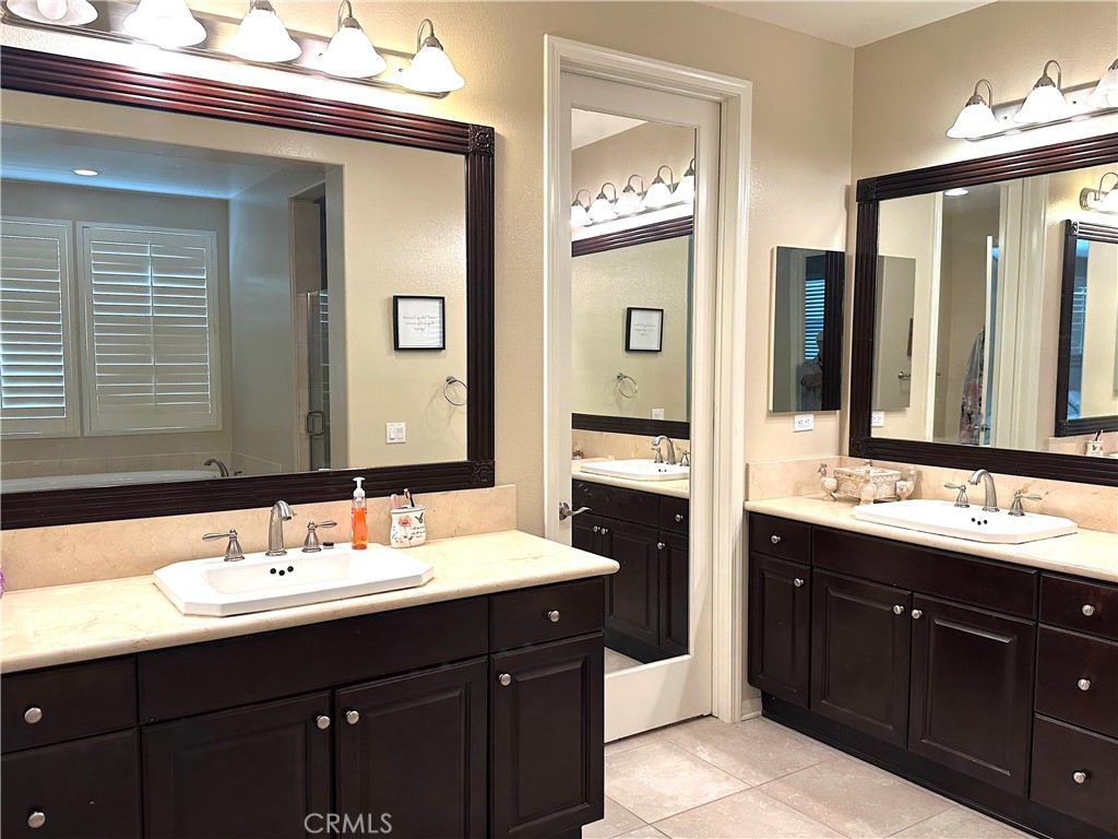 20420 West Vía Urbino Porter Ranch, CA 91326 - Photo 13 of 22 Primary Bathroom