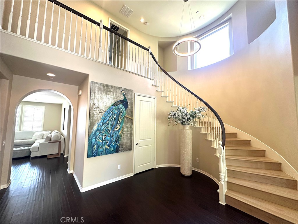 20420 West Vía Urbino Porter Ranch, CA 91326 - Photo 2 of 22 Entry