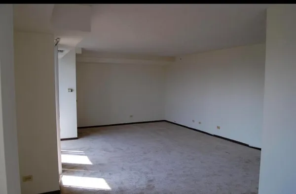 $246,000 | 1840 Huntington Boulevard, Unit BW511, Hoffman Estates, IL 60169