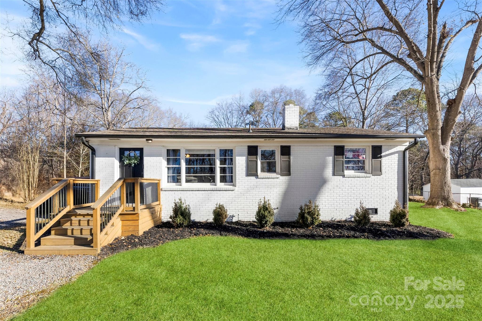 652 Dallas Spencer Mountain Road Dallas, NC 28034 - Photo 3 of 26