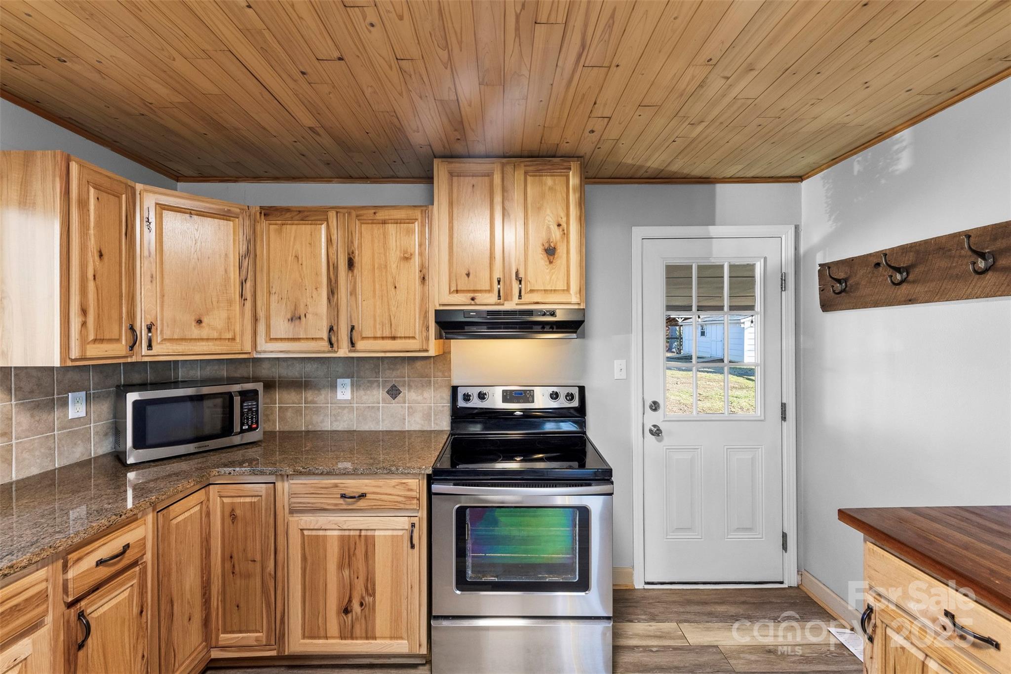 652 Dallas Spencer Mountain Road Dallas, NC 28034 - Photo 9 of 26