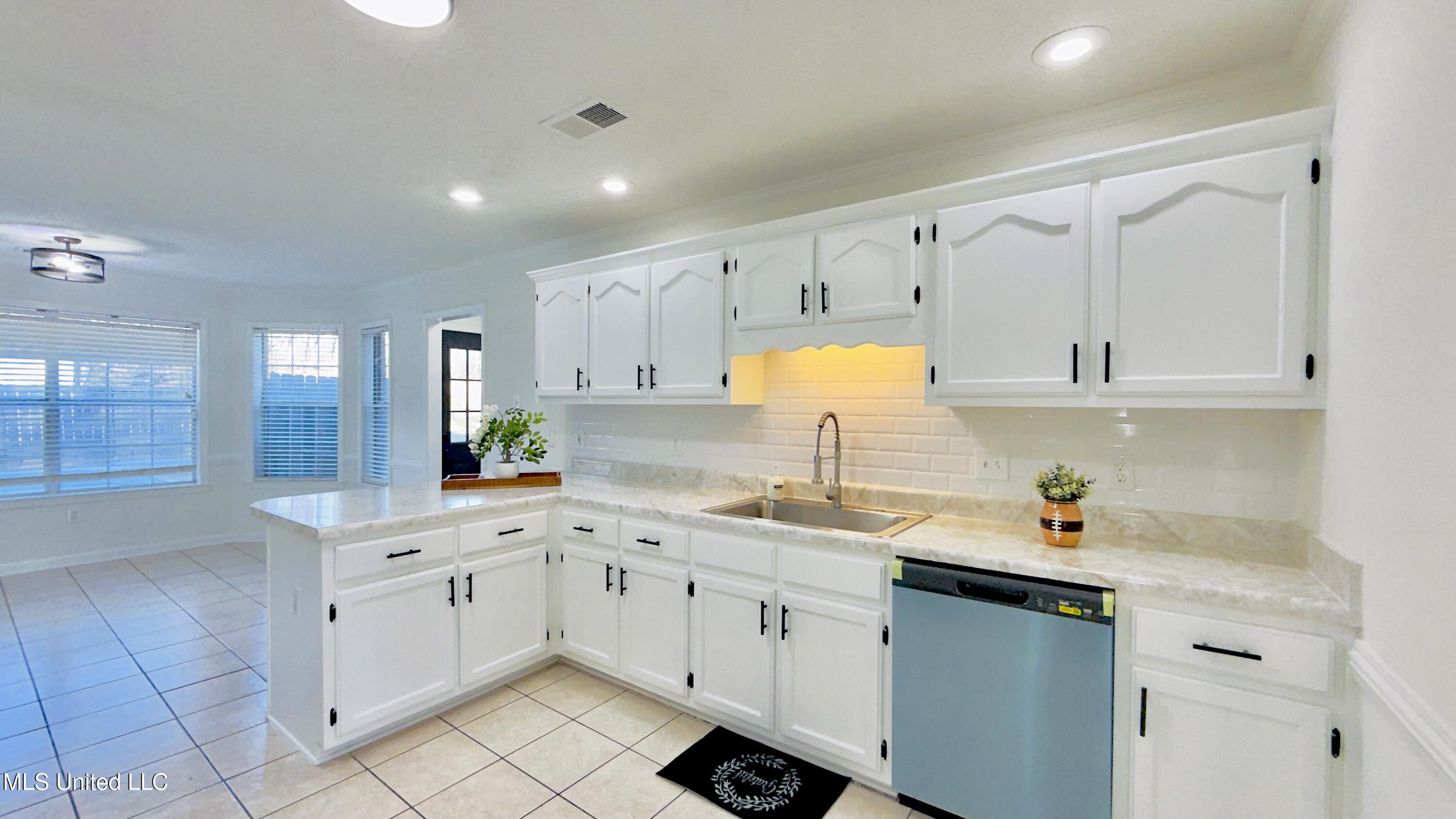 8830 Youngblood Road Olive Branch, MS 38654 - Photo 12 of 33 IMG_8347