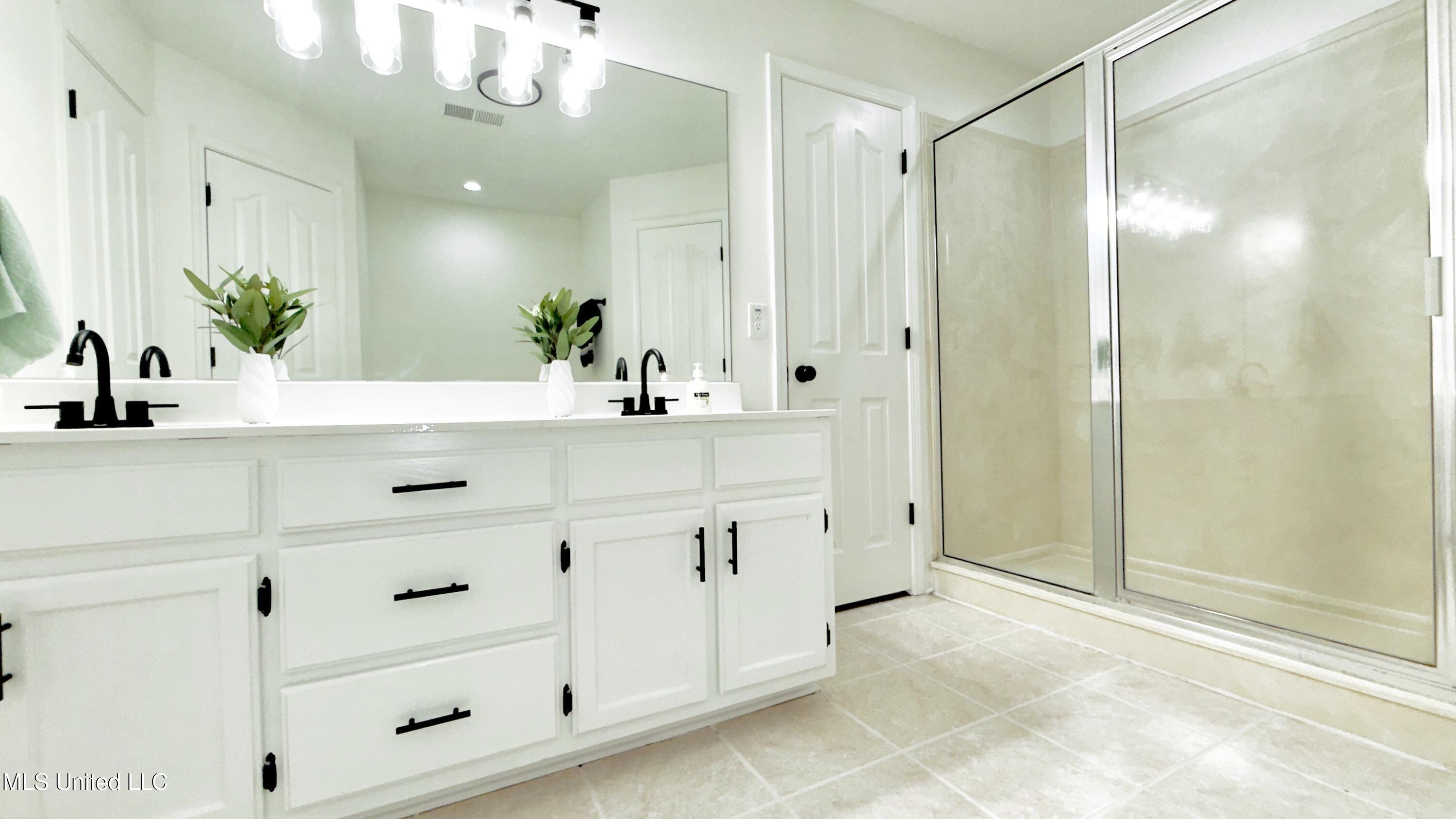 8830 Youngblood Road Olive Branch, MS 38654 - Photo 32 of 33 IMG_8338