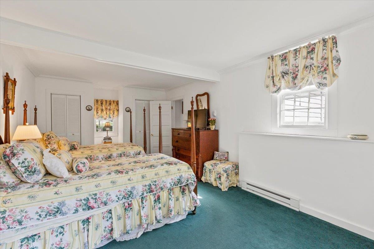 55 Monument Avenue Bennington, VT 05201 - Photo 21 of 38