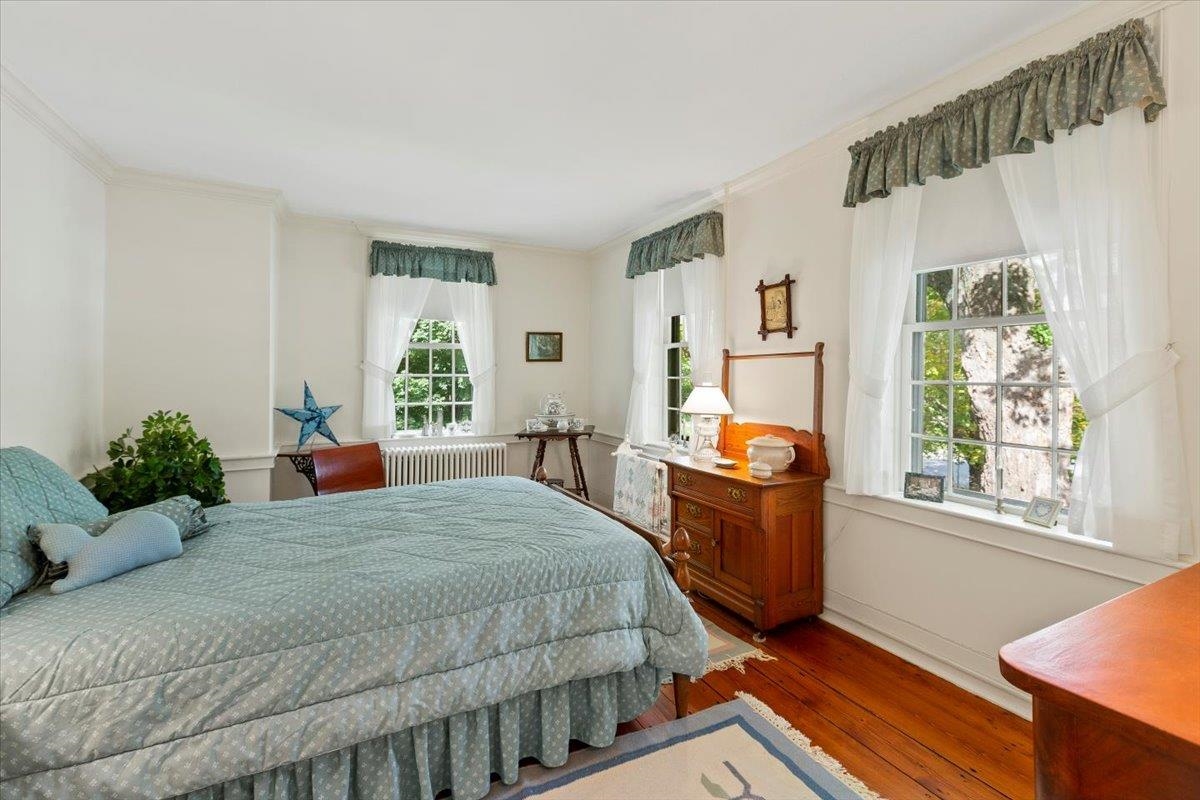 55 Monument Avenue Bennington, VT 05201 - Photo 28 of 38