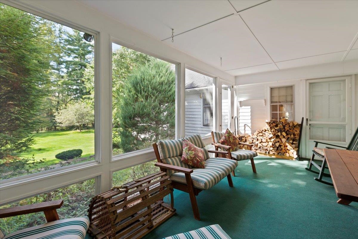 55 Monument Avenue Bennington, VT 05201 - Photo 32 of 38