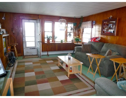 5 Parrott Road Nahant, MA 01908 - Photo 9 of 15 Gallery Image 9