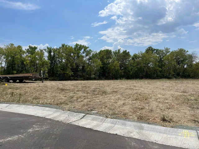 $35,000 | 1023 West Silverstone Court, Andover, KS 67002