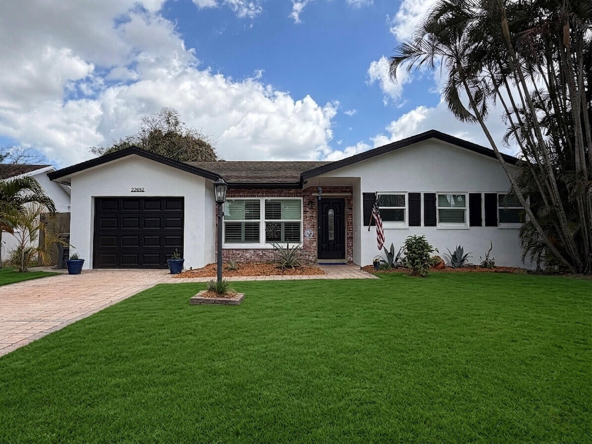 22692 Family Circle Boca Raton, FL 33428 - Photo 2 of 36 22692FamilyCir_66591_2