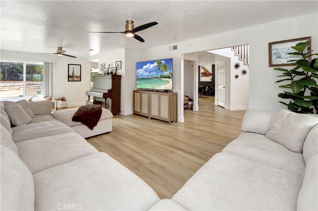 22041 Windtree Avenue Wildomar, CA 92595 - Photo 11 of 30