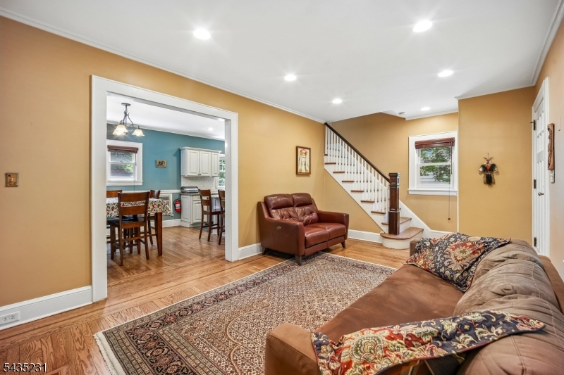 76 Meadowbrook Road Short Hills, NJ 07078 - Photo 7 of 18