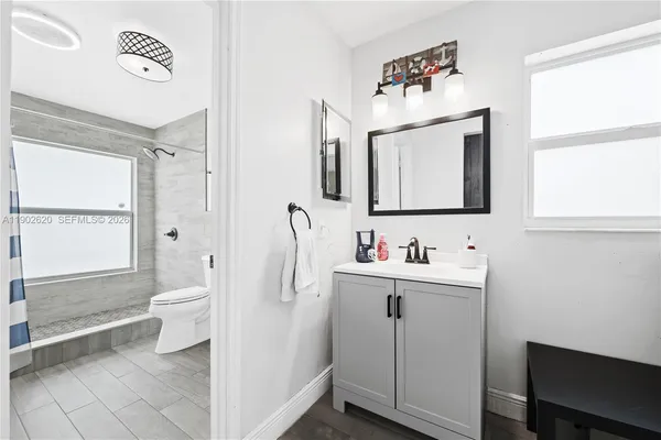 $899,999 | 10610 Southwest 128th Avenue, Miami, FL 33186