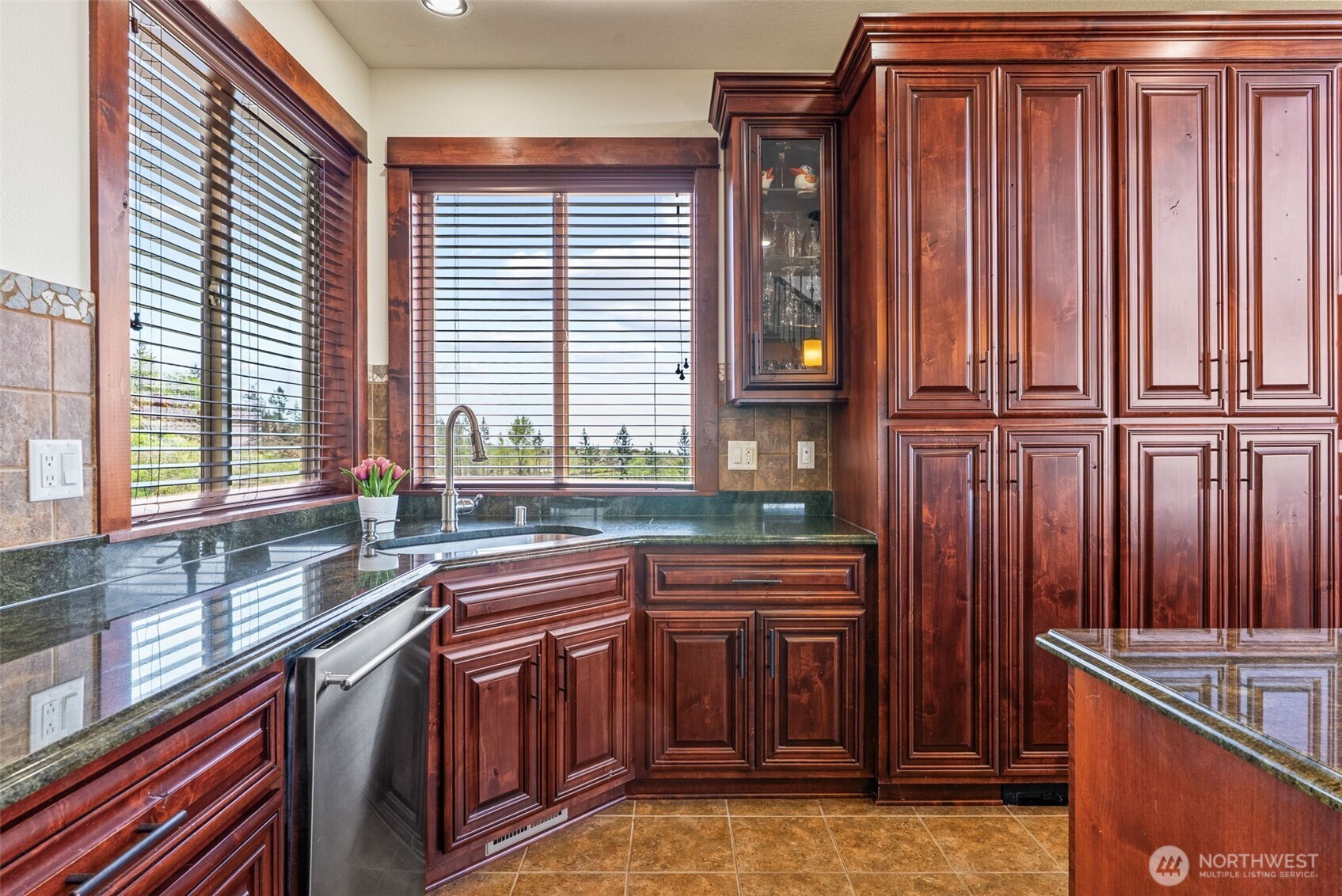 2355 China Garden Road Kalama, WA 98625 - Photo 8 of 38