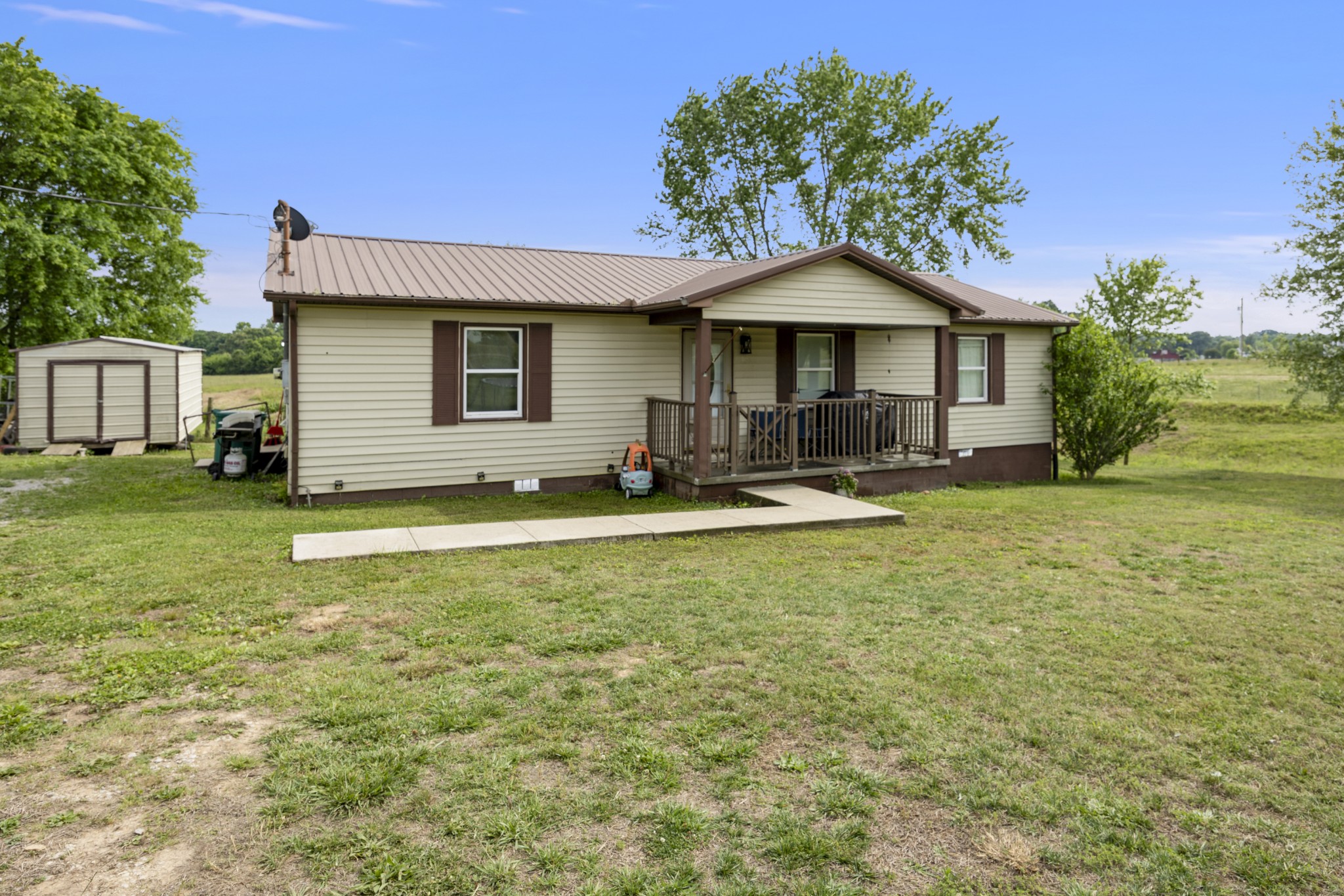 421 Shady Grove Road Flintville, TN 37335 - Photo 8 of 33 a house view with a garden space