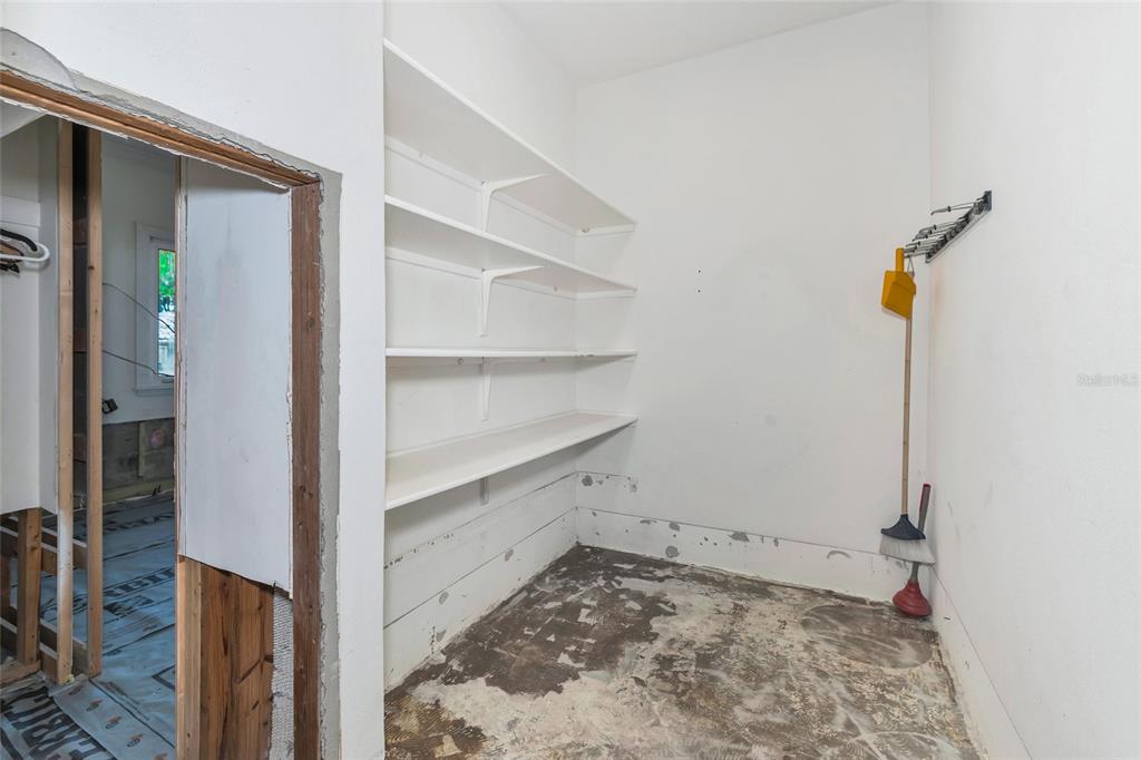 2305 Riverview Boulevard Bradenton, FL 34205 - Photo 36 of 71