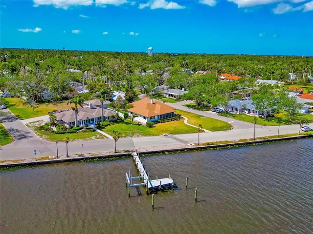 $1,200,000 | 2305 Riverview Boulevard, Bradenton, FL 34205