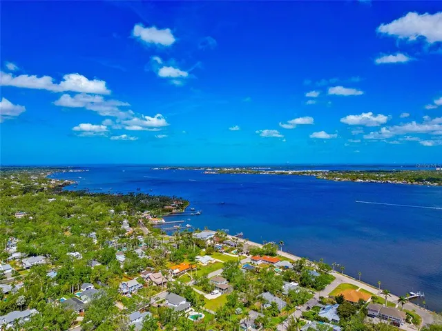 $1,200,000 | 2305 Riverview Boulevard, Bradenton, FL 34205