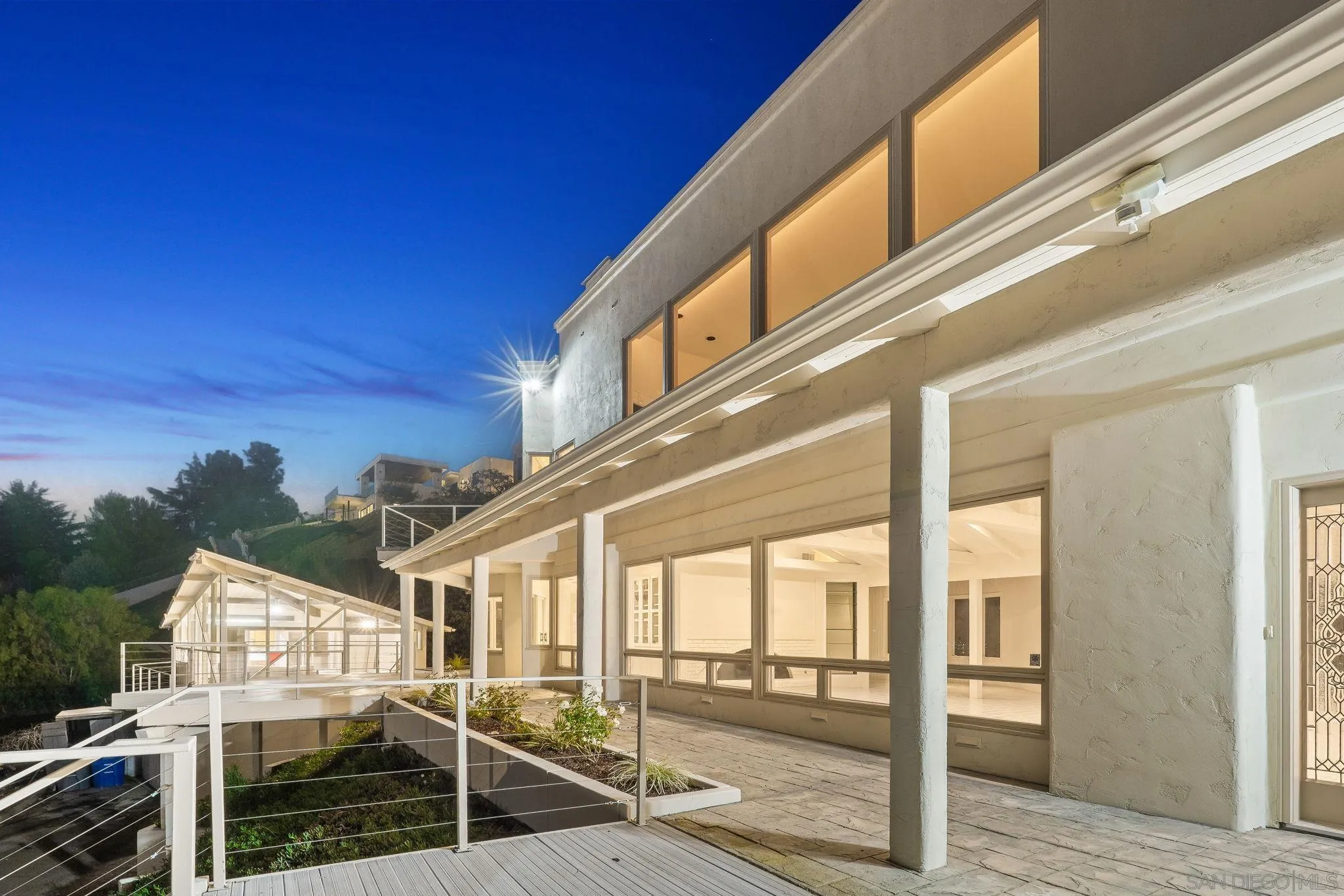 10595 Russell Road La Mesa, CA 91941 - Photo 3 of 40