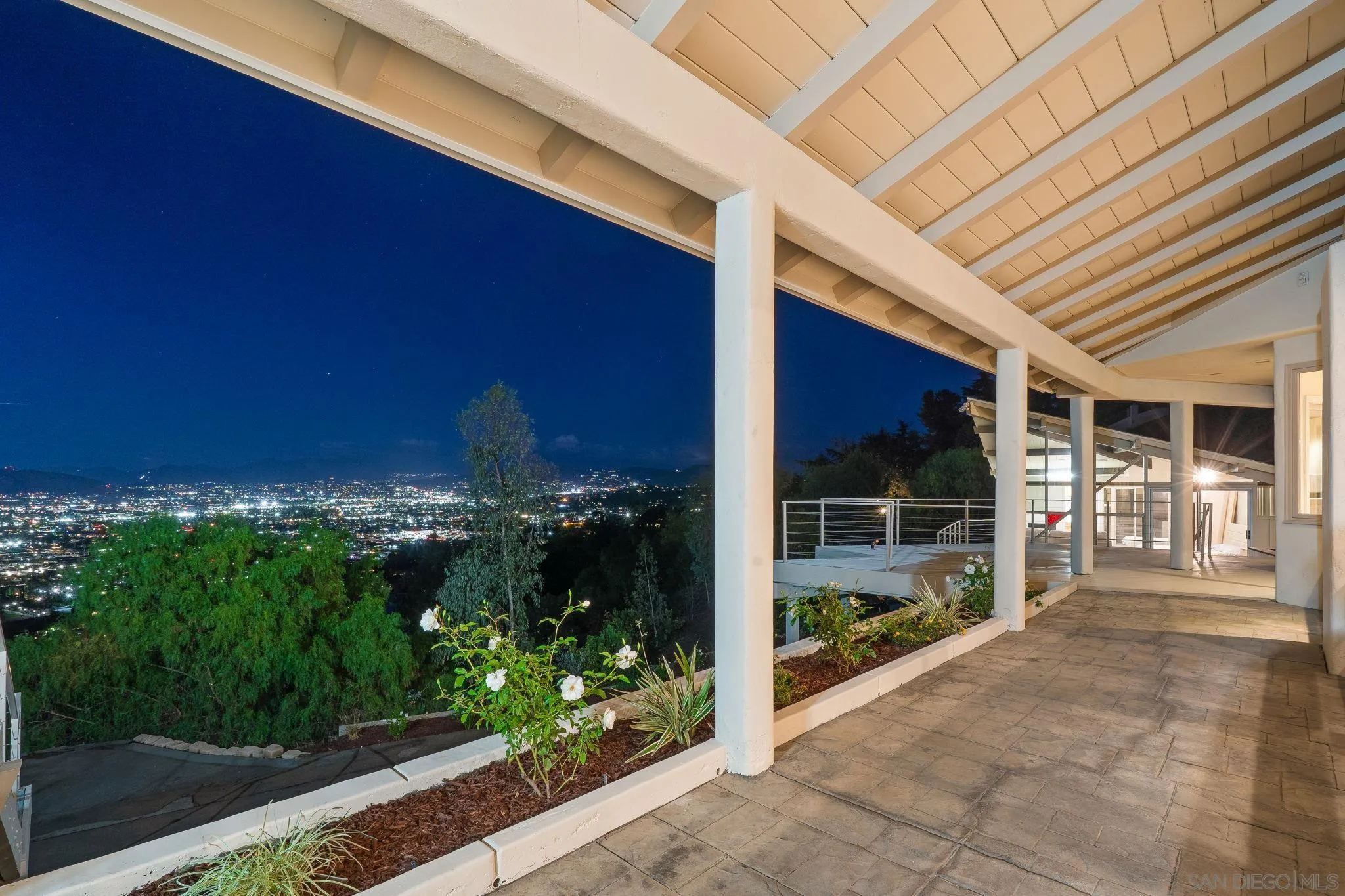 10595 Russell Road La Mesa, CA 91941 - Photo 5 of 40