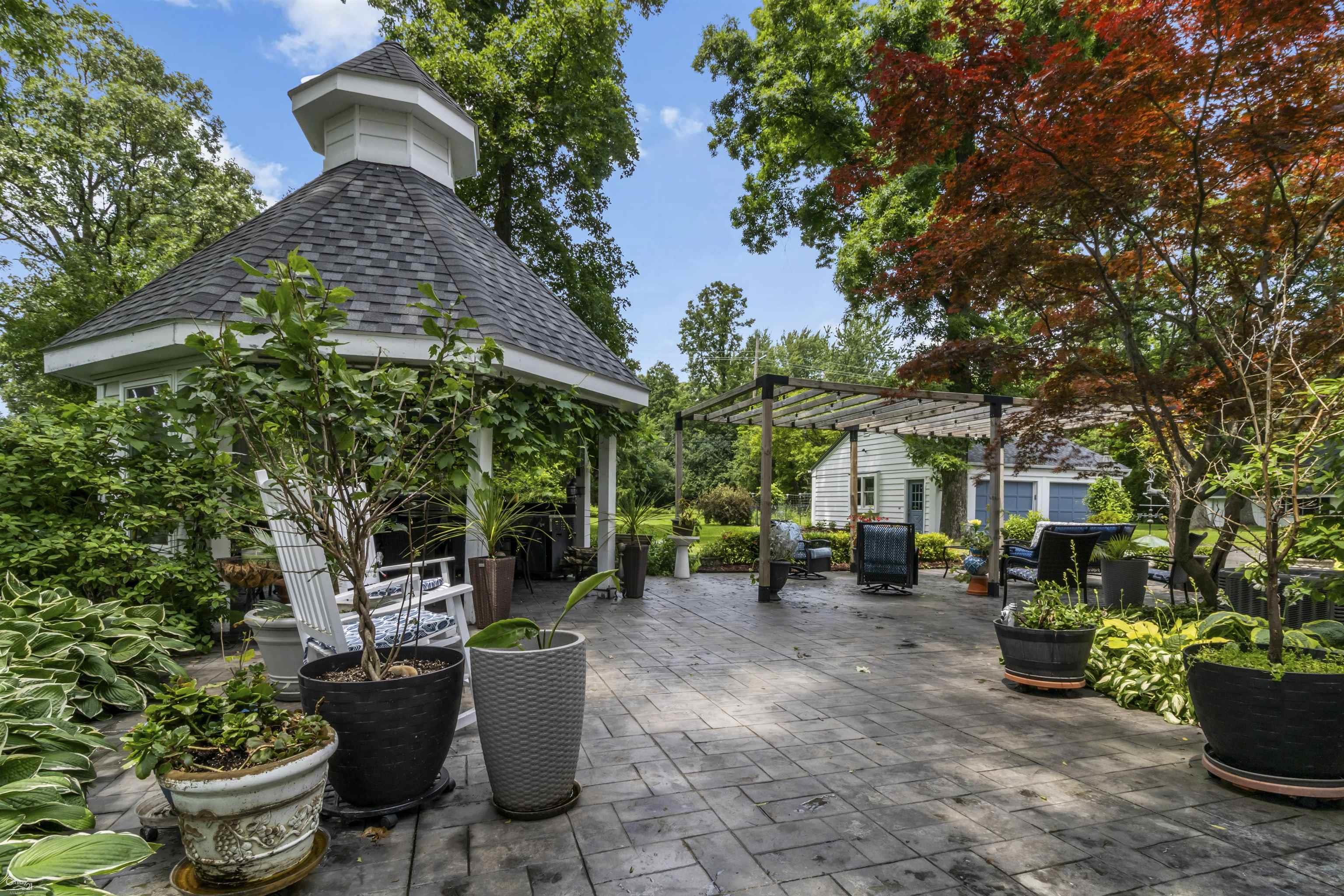 955 North Riverside Avenue St. Clair, MI 48079 - Photo 8 of 43 Gallery Image 8