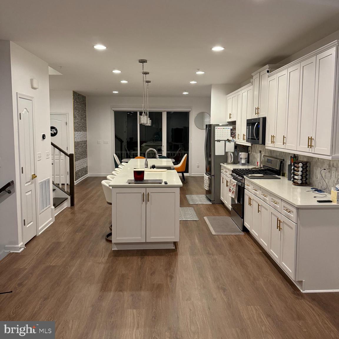 1011 Highpoint Trail Laurel, MD 20707 - Photo 19 of 57 Modern kitchen