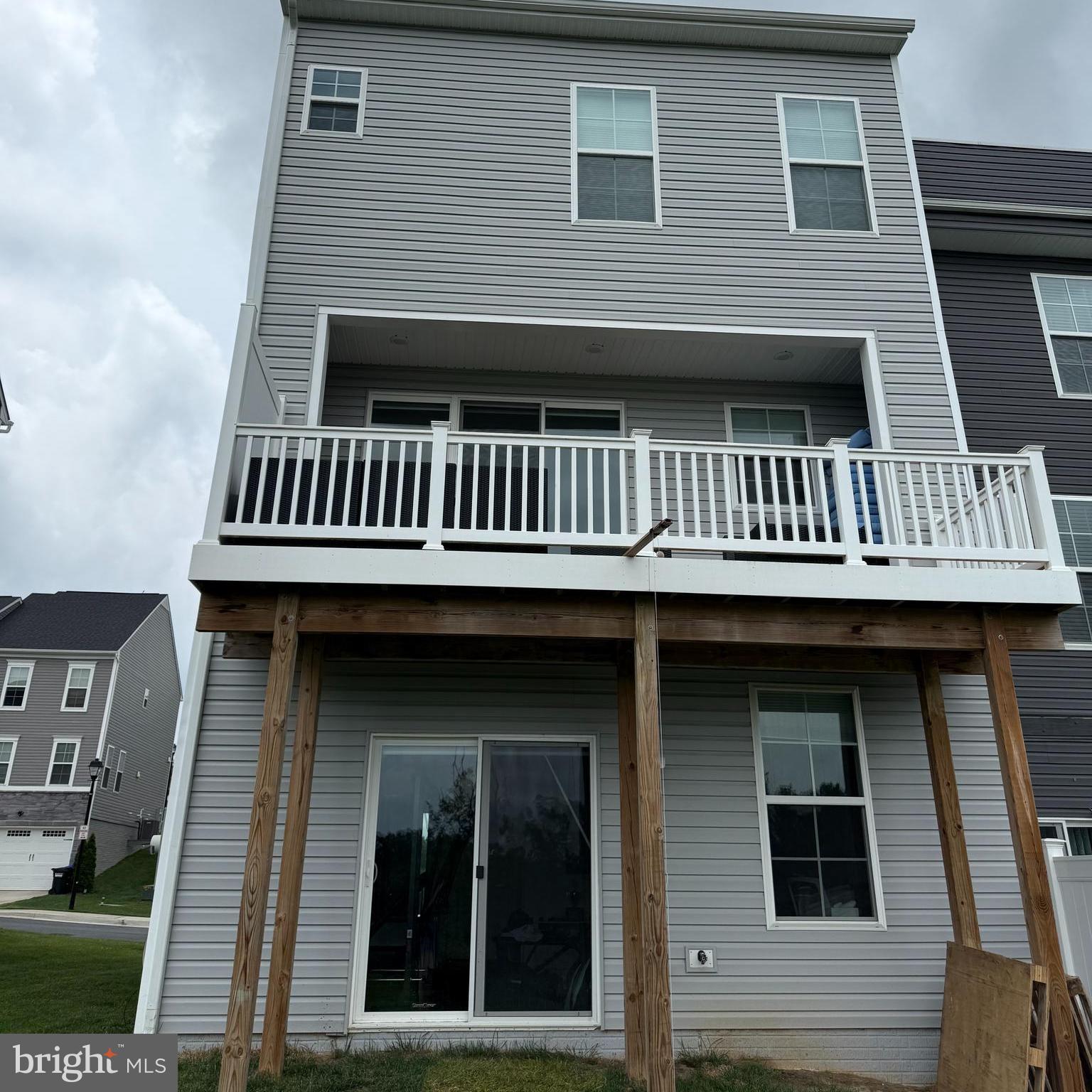 1011 Highpoint Trail Laurel, MD 20707 - Photo 5 of 57 Deck with extension