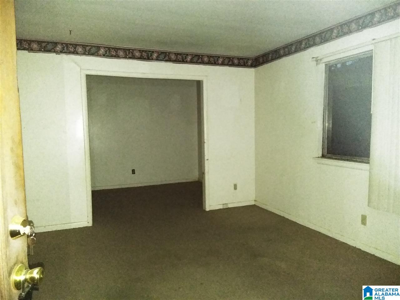 820 26th Street Southwest Birmingham, AL 35211 - Photo 5 of 13