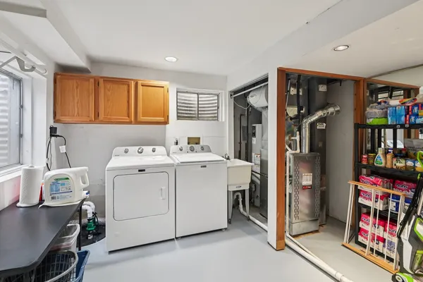 $365,000 | 1628 Hilton Head Drive, Naperville, IL 60563