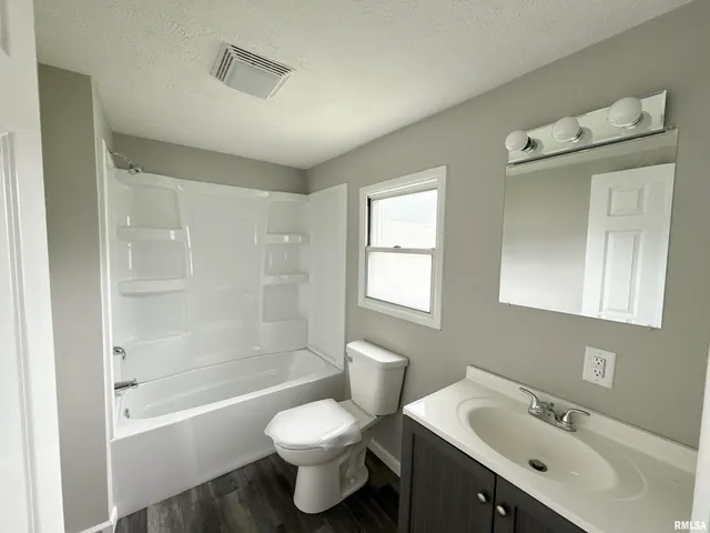 $124,900 | 2015 North 19th Street, Springfield, IL 62702