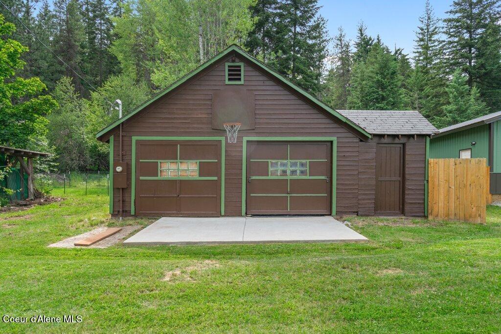 140 Wright Road Kingston, ID 83839 - Photo 16 of 19 garage (2)