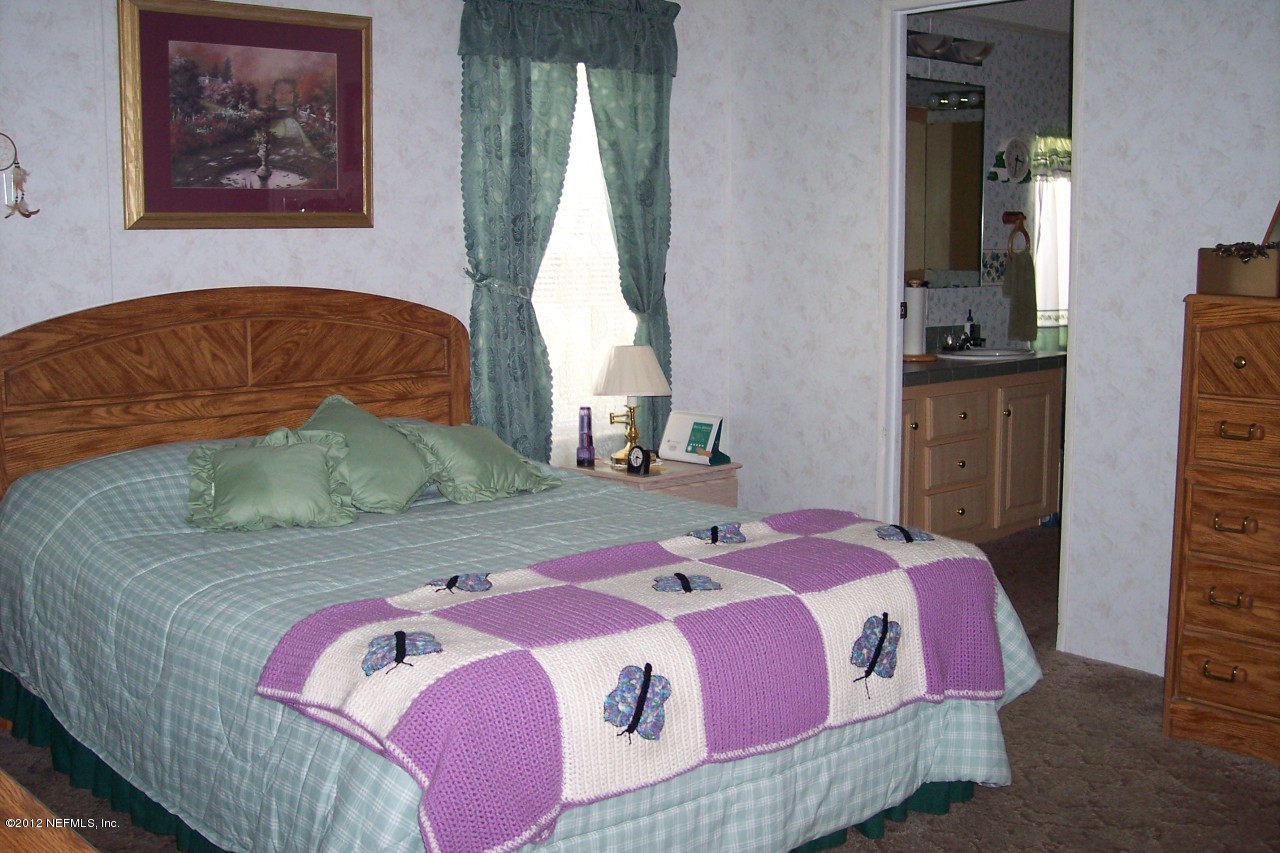 116 Ketner Road Welaka, FL 32112 - Photo 27 of 32 Bedroom