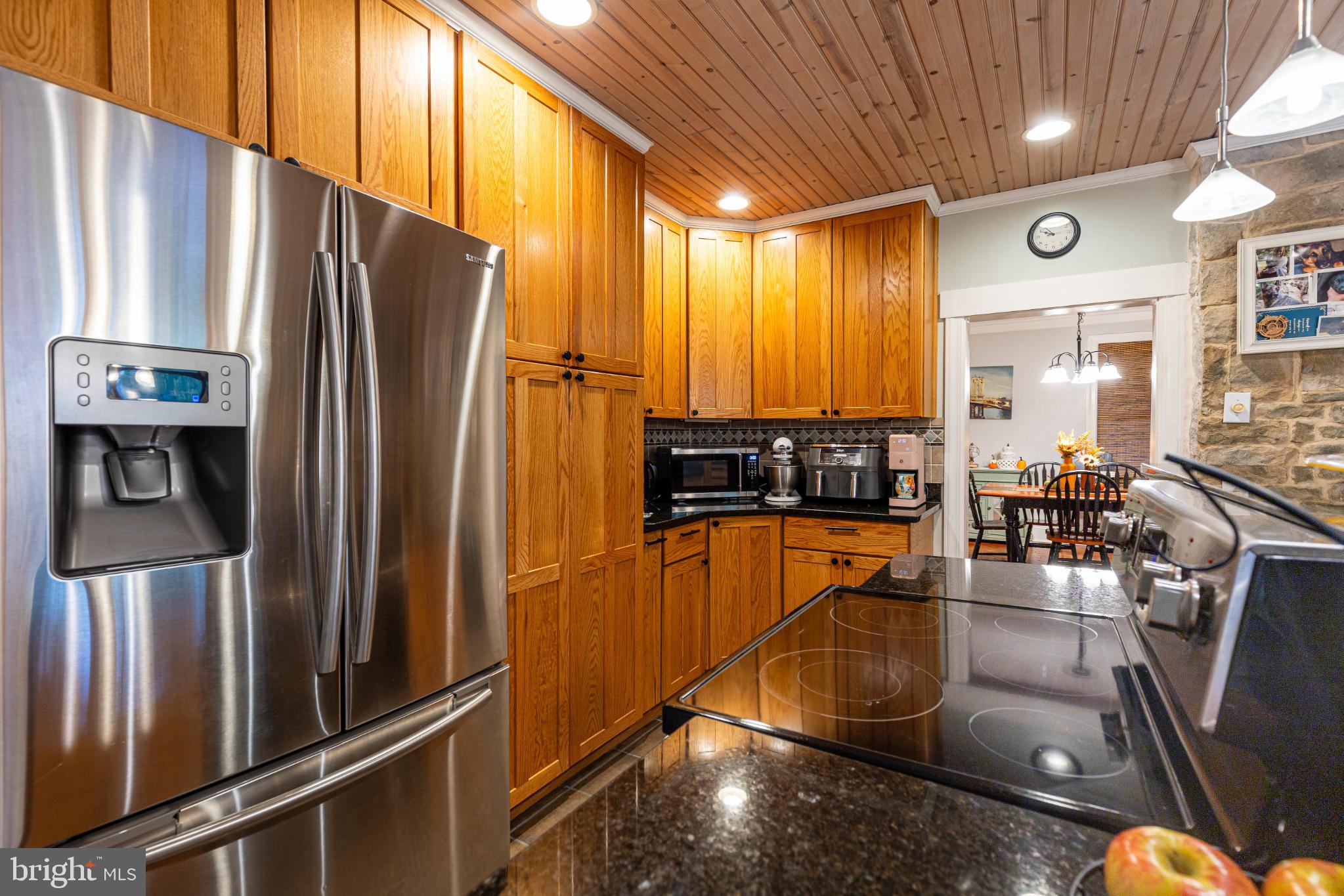 27 Hebb Road Hagerstown, MD 21740 - Photo 14 of 29 Warm wood tones meet modern elegance.