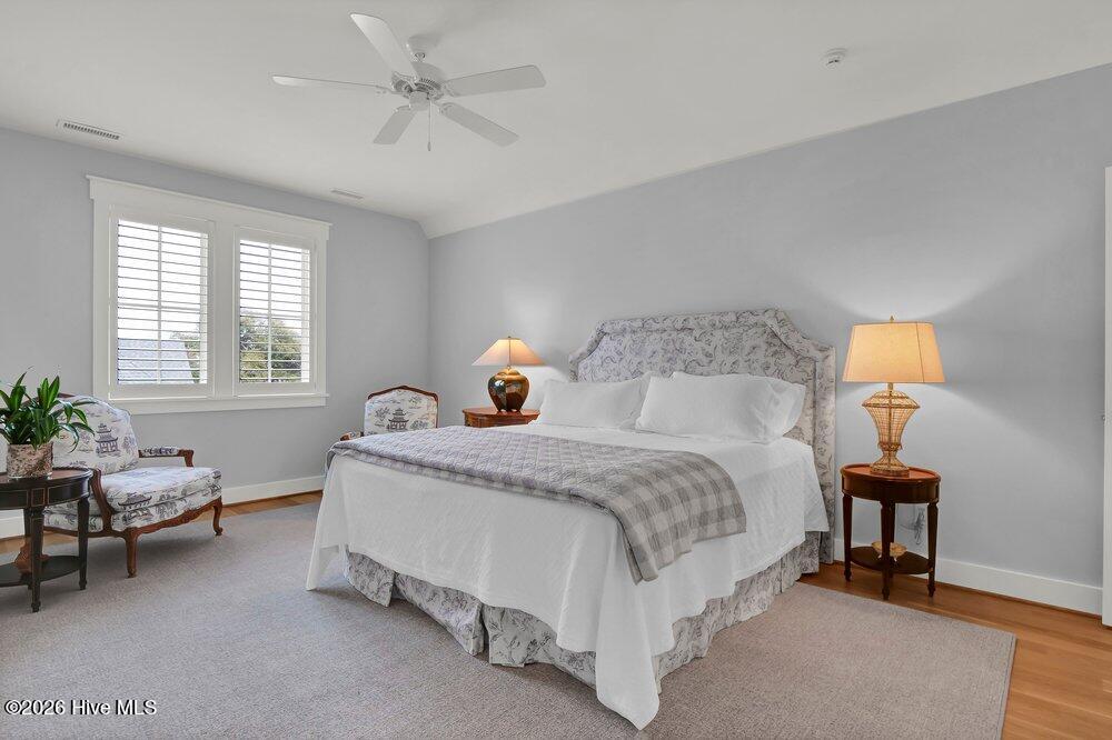 2322 Scotts Hill Loop Road Wilmington, NC 28411 - Photo 35 of 73 guest suite #1