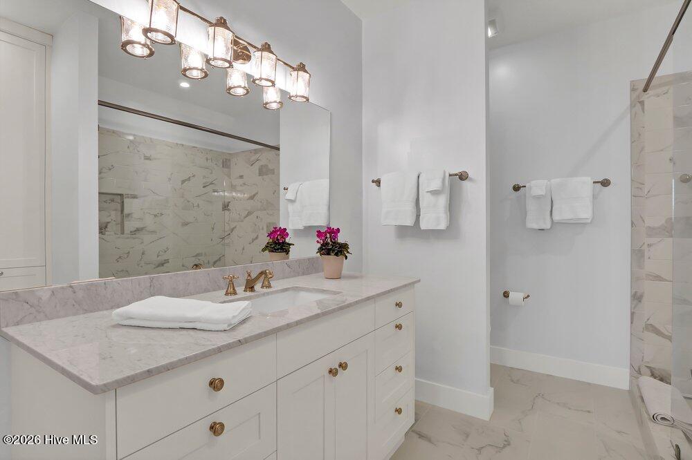 2322 Scotts Hill Loop Road Wilmington, NC 28411 - Photo 37 of 73 guest suite #1