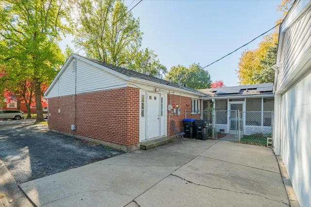 a view of house with a outdoor space
